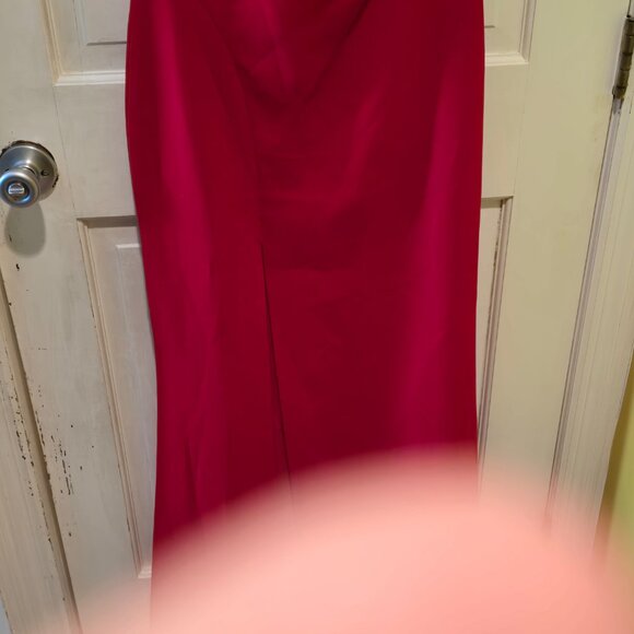Calvin Klein red gown. Brand new!! Never worn! - Picture 5 of 10